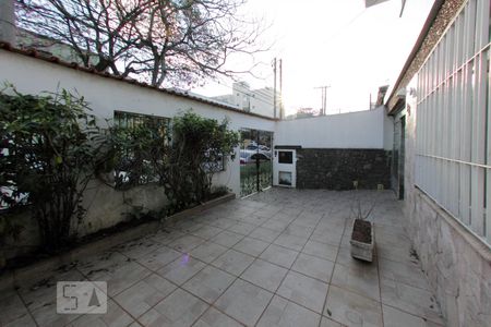 Casa à venda com 225m², 4 quartos e 2 vagasQuintal