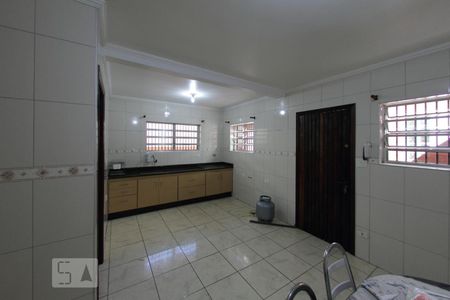 Casa à venda com 225m², 4 quartos e 2 vagasCozinha