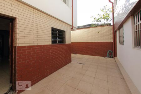 Casa à venda com 225m², 4 quartos e 2 vagasQuintal