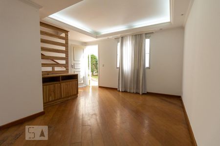 Sala de casa de condomínio para alugar com 2 quartos, 90m² em Vila São Silvestre, São Paulo