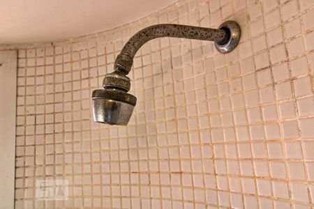 Apartamento à venda com 219m², 4 quartos e 2 vagas Apartamento à venda com 219m², 4 quartos e 2 vagasBanheiro da Suíte 2