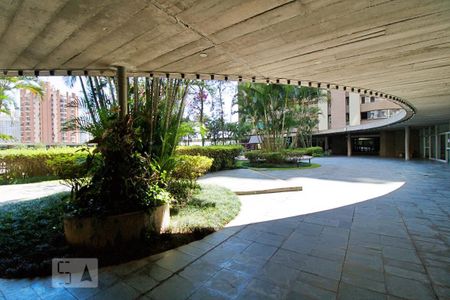 Apartamento à venda com 219m², 4 quartos e 2 vagas Apartamento à venda com 219m², 4 quartos e 2 vagasÁrea comum