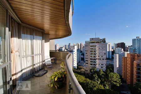 Apartamento à venda com 219m², 4 quartos e 2 vagas Apartamento à venda com 219m², 4 quartos e 2 vagasVaranda da Sala