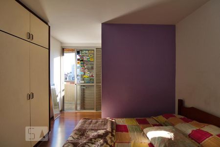 Apartamento à venda com 219m², 4 quartos e 2 vagas Apartamento à venda com 219m², 4 quartos e 2 vagasSuíte 4