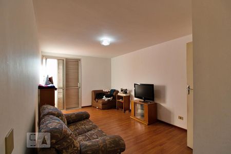 Apartamento à venda com 219m², 4 quartos e 2 vagas Apartamento à venda com 219m², 4 quartos e 2 vagasSuíte 1