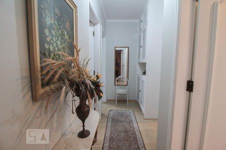 Apartamento à venda com 188m², 3 quartos e 2 vagascorredor acesso dormitorios