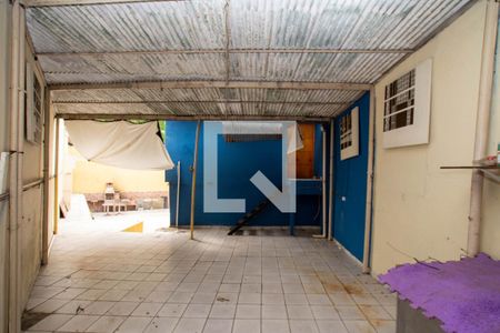 Casa à venda com 241m², 3 quartos e 6 vagas Casa à venda com 241m², 3 quartos e 6 vagasGaragem