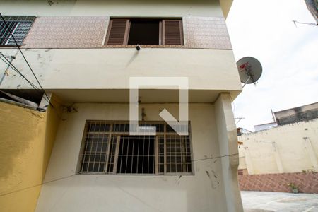 Casa à venda com 241m², 3 quartos e 6 vagas Casa à venda com 241m², 3 quartos e 6 vagasÁrea externa