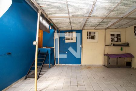 Casa à venda com 241m², 3 quartos e 6 vagas Casa à venda com 241m², 3 quartos e 6 vagasGaragem