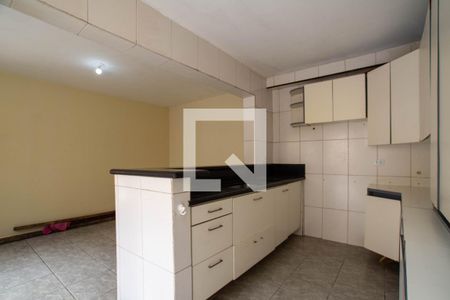 Casa à venda com 241m², 3 quartos e 6 vagas Casa à venda com 241m², 3 quartos e 6 vagasCozinha