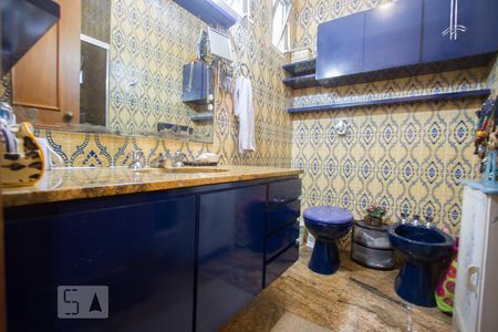 Casa à venda com 317m², 3 quartos e 3 vagasBanheiro Suíte 3