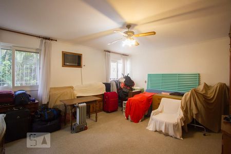 Casa à venda com 317m², 3 quartos e 3 vagasSuíte 1