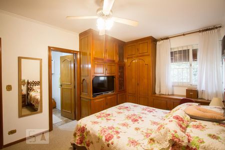 Casa à venda com 317m², 3 quartos e 3 vagasSuíte 2