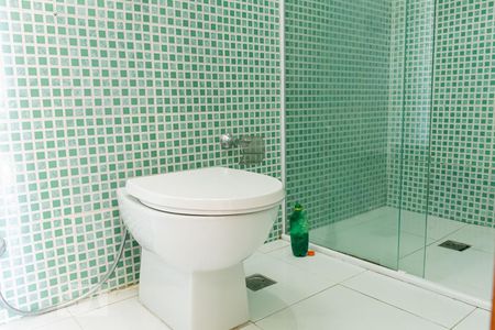 Casa à venda com 120m², 3 quartos e 6 vagasBanheiro da suite