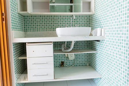 Casa à venda com 120m², 3 quartos e 6 vagasBanheiro da suite