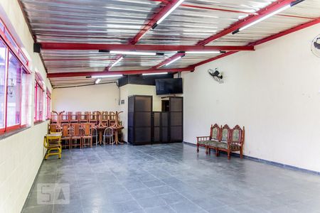 Apartamento à venda com 50m², 2 quartos e 1 vaga Apartamento à venda com 50m², 2 quartos e 1 vagaÁrea comum - Salão de festas 2