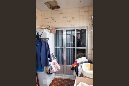 Casa à venda com 500m², 4 quartos e 1 vaga Casa à venda com 500m², 4 quartos e 1 vagaLavanderia