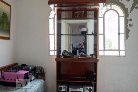 Casa à venda com 500m², 4 quartos e 1 vaga Casa à venda com 500m², 4 quartos e 1 vagaEntrada