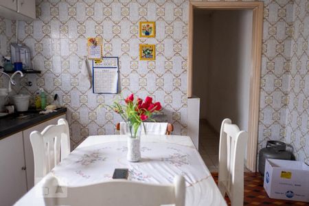 Casa à venda com 500m², 4 quartos e 1 vaga Casa à venda com 500m², 4 quartos e 1 vagaCozinha