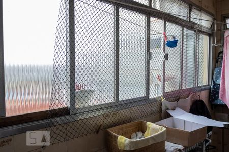 Casa à venda com 500m², 4 quartos e 1 vaga Casa à venda com 500m², 4 quartos e 1 vagaLavanderia