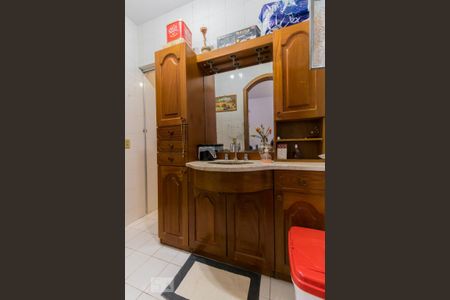 Casa à venda com 250m², 3 quartos e 3 vagas Casa à venda com 250m², 3 quartos e 3 vagasBanheiro