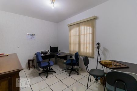 Casa à venda com 250m², 3 quartos e 3 vagas Casa à venda com 250m², 3 quartos e 3 vagasQuarto 2