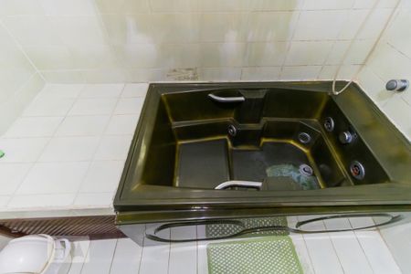 Casa à venda com 250m², 3 quartos e 3 vagas Casa à venda com 250m², 3 quartos e 3 vagasDetalhe banheiro