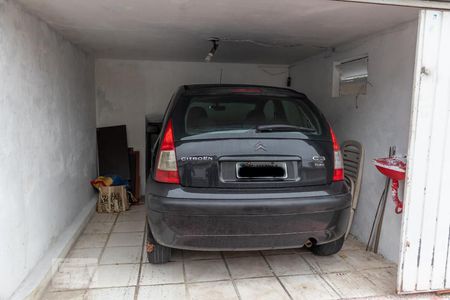 Casa à venda com 100m², 2 quartos e 2 vagas Casa à venda com 100m², 2 quartos e 2 vagasGaragem 1