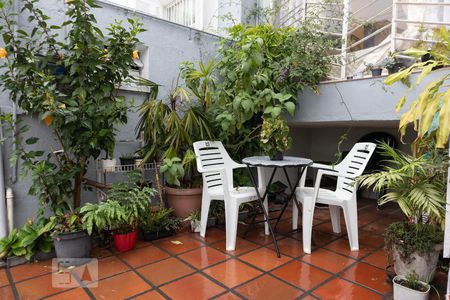 Casa à venda com 100m², 2 quartos e 2 vagas Casa à venda com 100m², 2 quartos e 2 vagasGaragem 2