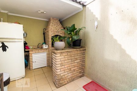 Casa à venda com 131m², 3 quartos e 2 vagas Casa à venda com 131m², 3 quartos e 2 vagasÁrea de Serviço e Churrasqueira