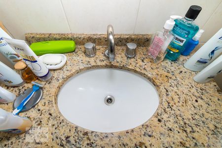 Casa à venda com 131m², 3 quartos e 2 vagas Casa à venda com 131m², 3 quartos e 2 vagasPia do Banheiro da Suíte 1