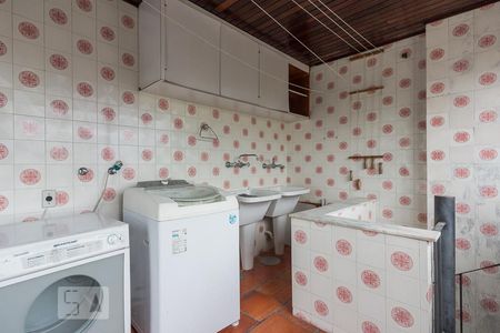 Apartamento à venda com 280m², 4 quartos e 2 vagas Apartamento à venda com 280m², 4 quartos e 2 vagasÁrea de Serviço