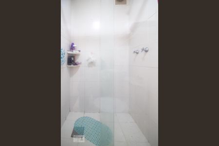 Apartamento à venda com 51m², 2 quartos e 1 vaga Apartamento à venda com 51m², 2 quartos e 1 vagaBanheiro