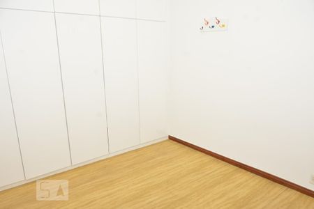 Apartamento à venda com 92m², 2 quartos e 1 vagaQuarto 2