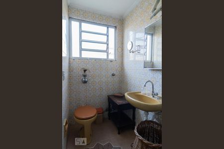 Banheiro da Suite de apartamento para alugar com 3 quartos, 86m² em Vila Bastos, Santo André