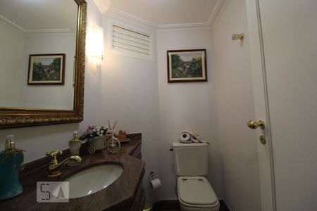 Apartamento à venda com 303m², 3 quartos e 4 vagasBanheiro 5 lavabo