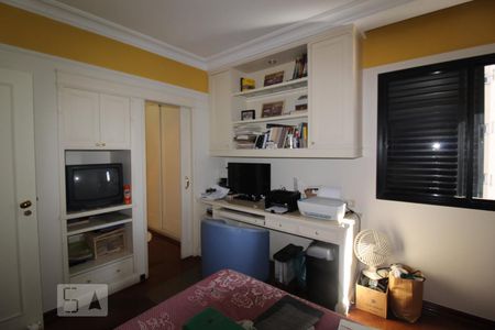 Apartamento à venda com 303m², 3 quartos e 4 vagasSuite 3