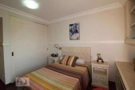 Apartamento à venda com 303m², 3 quartos e 4 vagasSuite 2