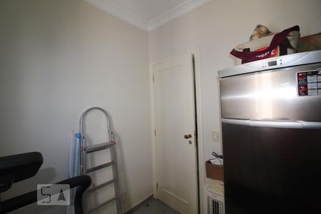 Apartamento à venda com 303m², 3 quartos e 4 vagasQuarto serviço