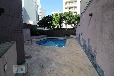Apartamento à venda com 303m², 3 quartos e 4 vagasPiscina