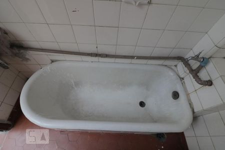 Casa à venda com 150m², 2 quartos e 1 vagaBanheiro de Serviço- banheira