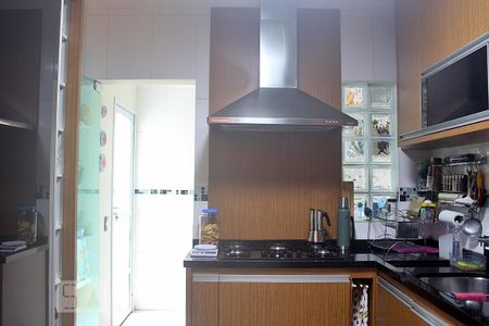 Apartamento à venda com 91m², 3 quartos e 2 vagasCozinha