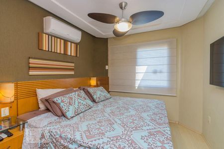 Casa à venda com 300m², 3 quartos e 2 vagas Casa à venda com 300m², 3 quartos e 2 vagasSuíte