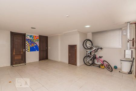Casa à venda com 300m², 3 quartos e 2 vagas Casa à venda com 300m², 3 quartos e 2 vagasGaragem