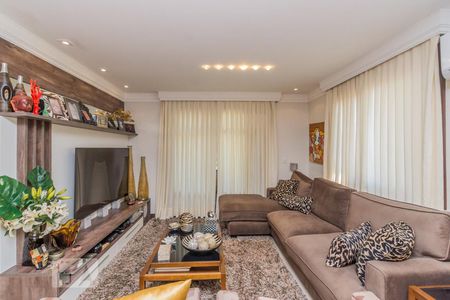 Casa à venda com 300m², 3 quartos e 2 vagas Casa à venda com 300m², 3 quartos e 2 vagasSala