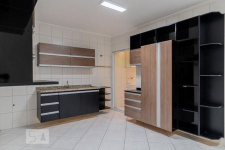Apartamento à venda com 140m², 3 quartos e 2 vagasCozinha