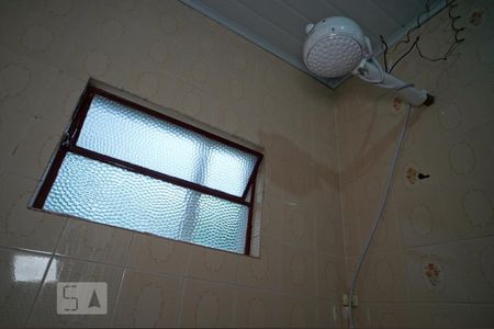 Casa à venda com 173m², 2 quartos e 1 vagaBanheiro