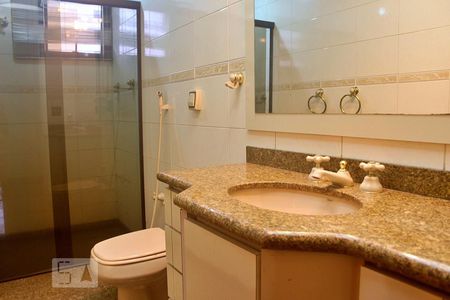 Apartamento à venda com 276m², 4 quartos e 3 vagasBanheiro 2