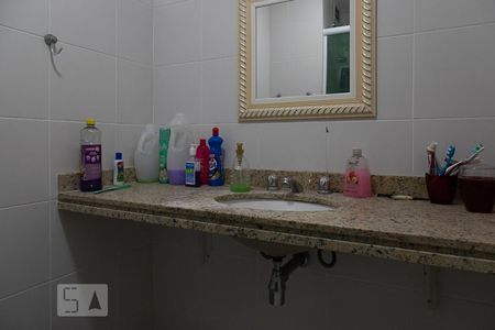 Apartamento à venda com 89m², 3 quartos e 1 vaga Apartamento à venda com 89m², 3 quartos e 1 vagaBanheiro social