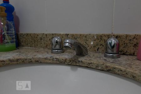 Apartamento à venda com 89m², 3 quartos e 1 vaga Apartamento à venda com 89m², 3 quartos e 1 vagaBanheiro social